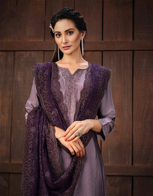 Heavy Designer Wedding Wear Georgette Salwar Suit Dull Purple Catonic Silk Gerogette Pant Straight Close-up View